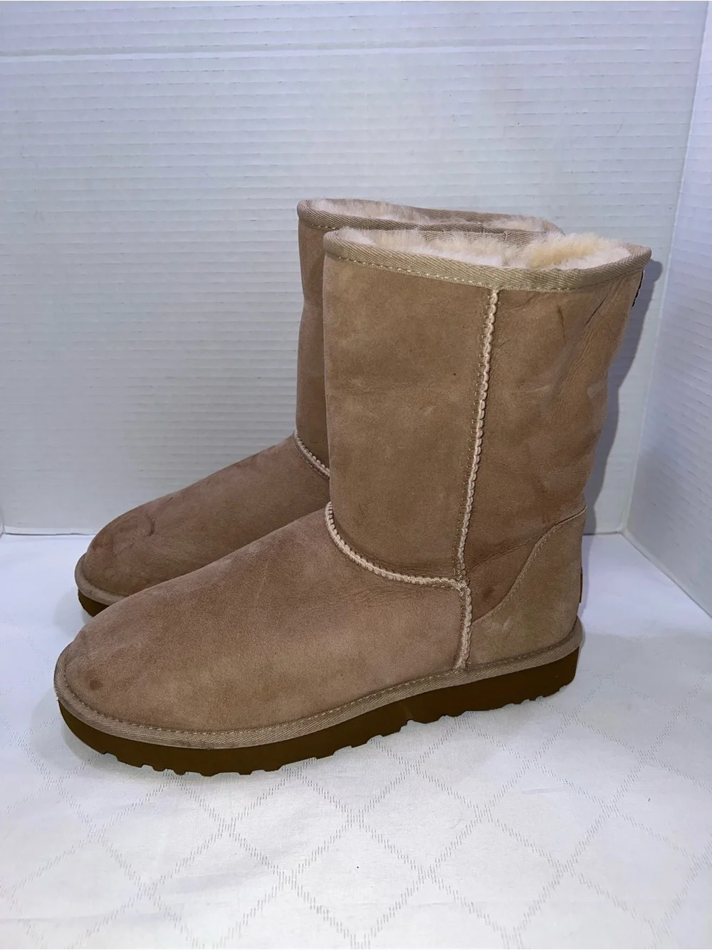 Ugg Classic Short II Boots Women’s Size: 9 NEW